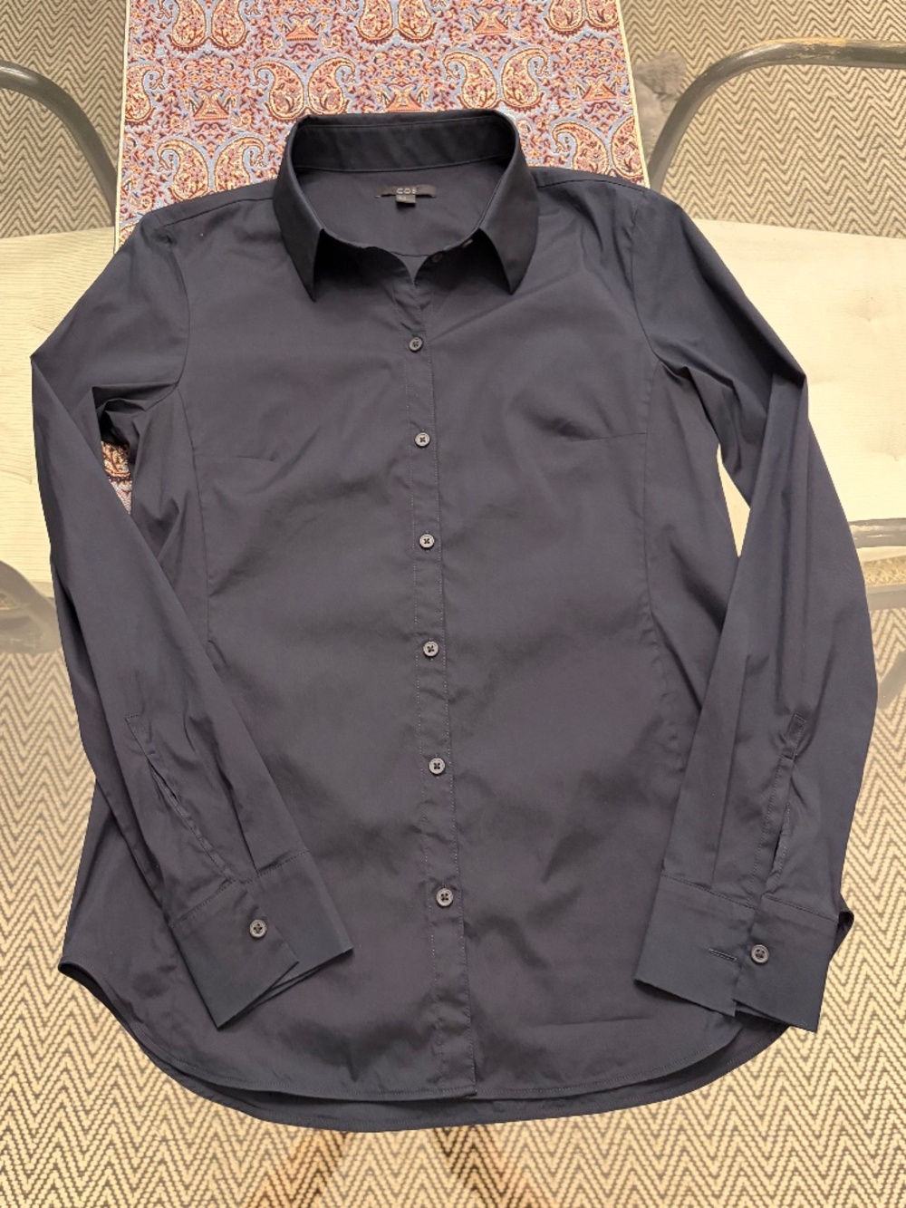 COS (8) cotton slim-fitting button-down shirt in navy blue, EUC.